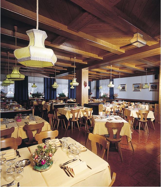 Hotel Venezia Rocca Pietore Exterior photo